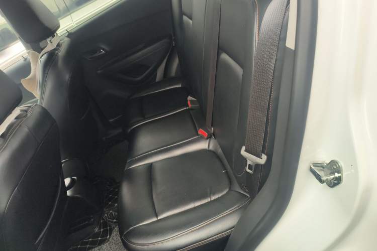 Used Chevrolet Trax 2018 330T Automatic Two-Wheel Drive Elite Model Left Rear Seat