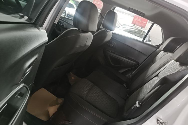 Used Chevrolet Trax 2018 330T Automatic Two-Wheel Drive Elite Model Left Rear Seat