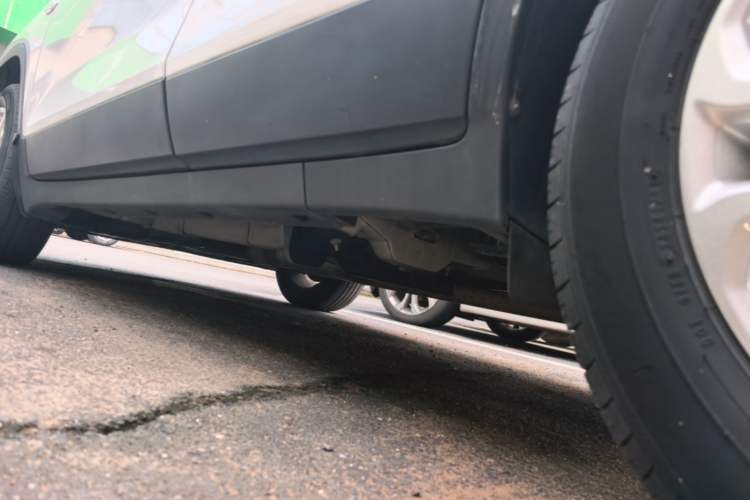 Used Chevrolet Trax 2018 330T Automatic Two-Wheel Drive Elite Model Left Side Sill