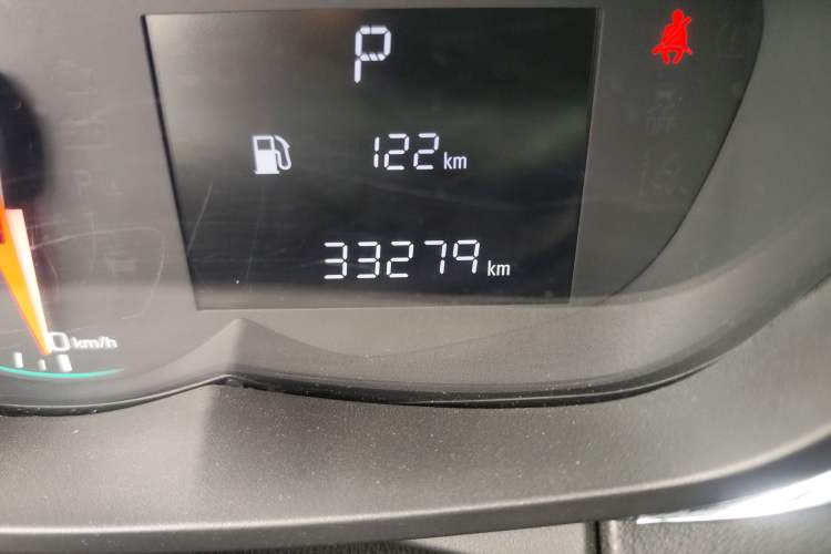 Used Chevrolet Trax 2018 330T Automatic Two-Wheel Drive Elite Model Odometer Close Up