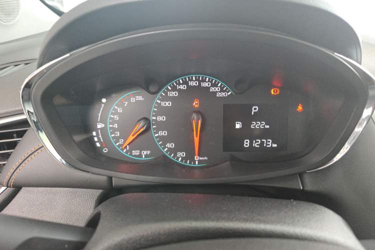 Used Chevrolet Trax 2018 330T Automatic Two-Wheel Drive Elite Model Odometer Close Up
