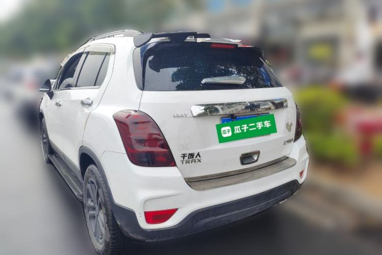 Used Chevrolet Trax 2018 330T Manual Transmission Two-Wheel Drive Comfort Version Rear Left 45 Deg