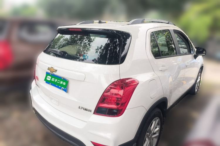 Used Chevrolet Trax 2018 330T Automatic Two-Wheel Drive Elite Model Rear Right 45 Deg