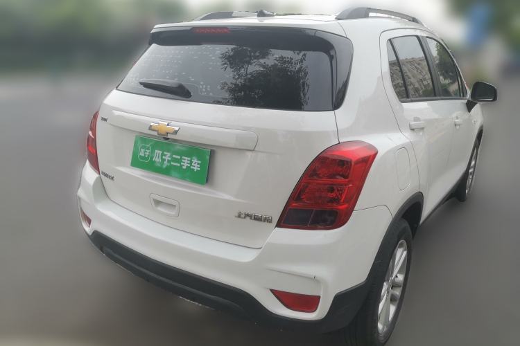 Used Chevrolet Trax 2018 330T Automatic Two-Wheel Drive Elite Model Rear Right 45 Deg