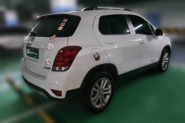 Used Chevrolet Trax 2018 330T Automatic Two-Wheel Drive Luxury Model Rear Right 45 Deg