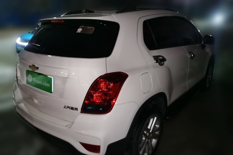 Used Chevrolet Trax 2018 330T Automatic Two-Wheel Drive Elite Model Rear Right 45 Deg