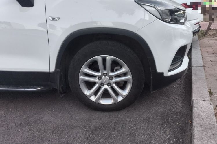 Used Chevrolet Trax 2018 330T Automatic Two-Wheel Drive Elite Model Right Front Wheel Hub