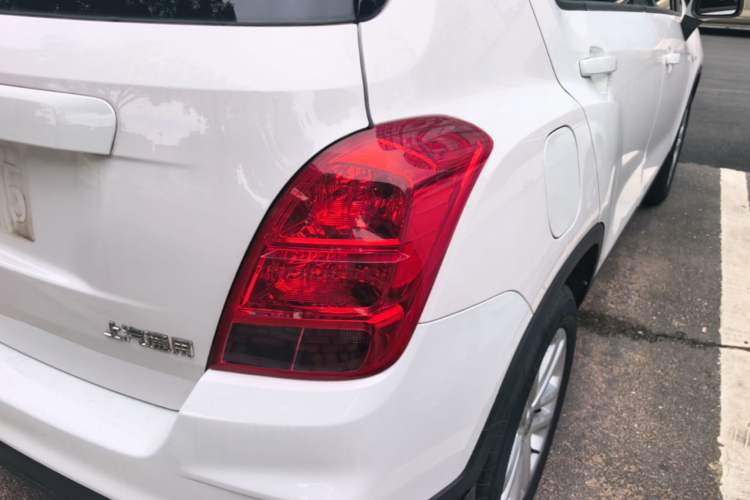 Used Chevrolet Trax 2018 330T Automatic Two-Wheel Drive Elite Model Right Rear Taillight