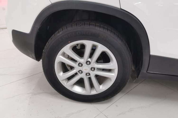 Used Chevrolet Trax 2018 330T Automatic Two-Wheel Drive Luxury Model Right Rear Wheel Hub