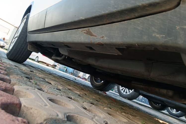 Used Chevrolet Trax 2018 330T Automatic Two-Wheel Drive Luxury Model Right Side Sill