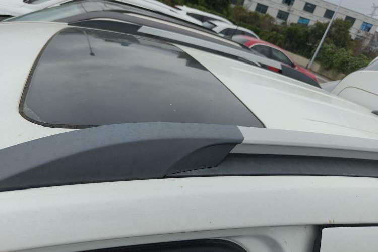 Used Chevrolet Trax 2018 330T Automatic Two-Wheel Drive Elite Model Roof