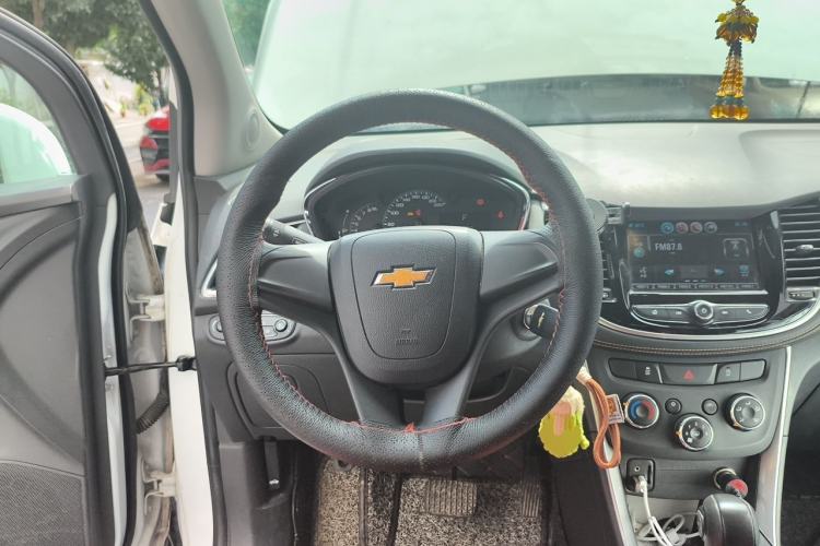 Used Chevrolet Trax 2018 330T Automatic Two-Wheel Drive Elite Model Steering Wheel