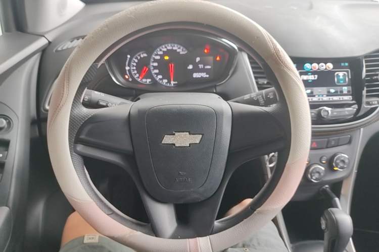 Used Chevrolet Trax 2018 330T Automatic Two-Wheel Drive Elite Model Steering Wheel