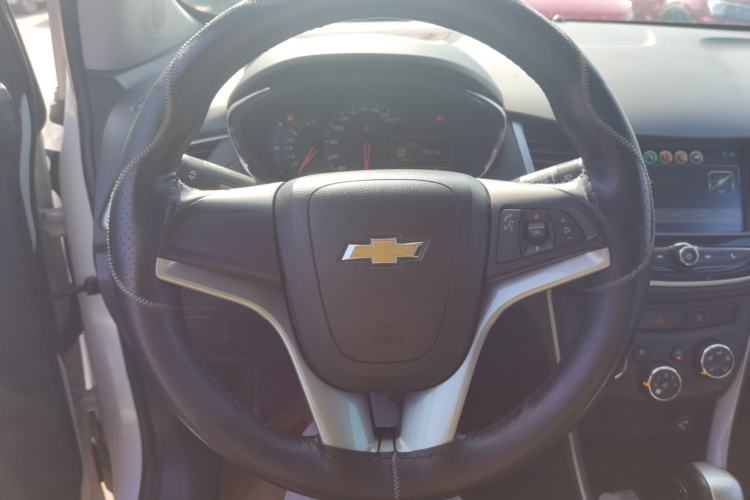 Used Chevrolet Trax 2018 330T Automatic Two-Wheel Drive Luxury Model Steering Wheel