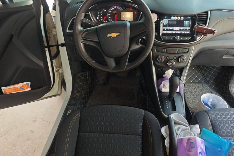 Used Chevrolet Trax 2018 330T Automatic Two-Wheel Drive Elite Model Steering Wheel