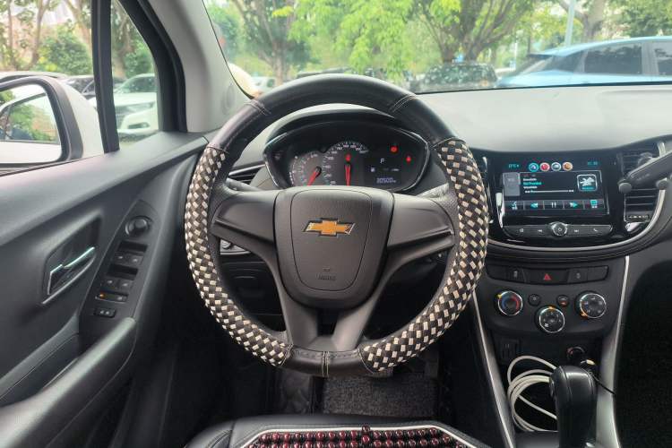 Used Chevrolet Trax 2018 330T Automatic Two-Wheel Drive Elite Model Steering Wheel