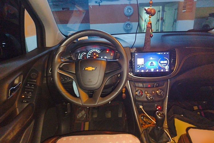 Used Chevrolet Trax 2018 330T Manual Transmission Two-Wheel Drive Comfort Version Steering Wheel