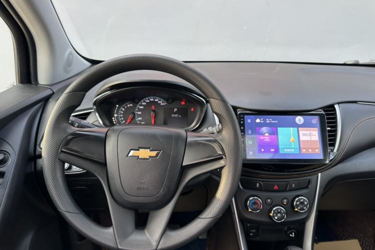 Used Chevrolet Trax 2018 330T Automatic Two-Wheel Drive Elite Model Steering Wheel