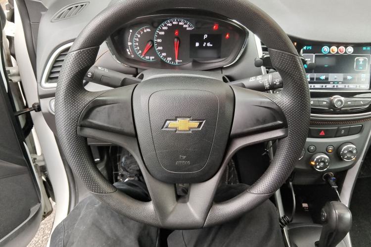 Used Chevrolet Trax 2018 330T Automatic Two-Wheel Drive Elite Model Steering Wheel