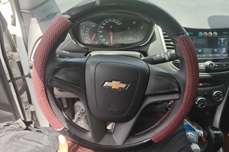 Used Chevrolet Trax 2018 330T Automatic Two-Wheel Drive Elite Model Steering Wheel