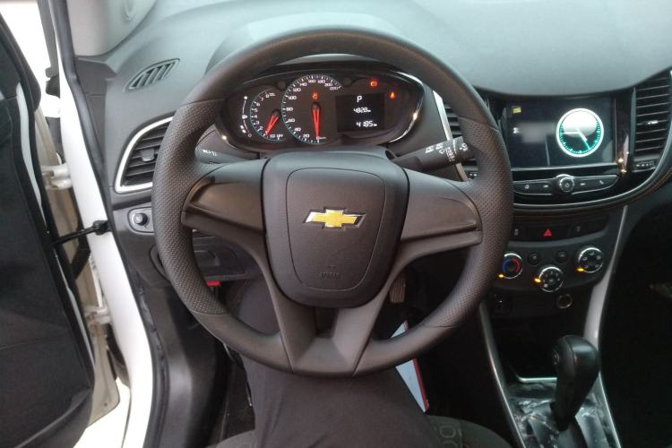 Used Chevrolet Trax 2018 330T Automatic Two-Wheel Drive Elite Model Steering Wheel