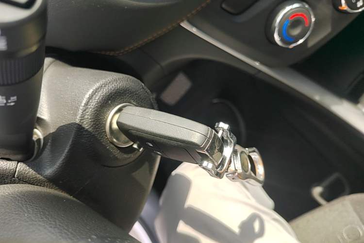 Used Chevrolet Trax 2018 330T Automatic Two-Wheel Drive Elite Model Vehicle Key