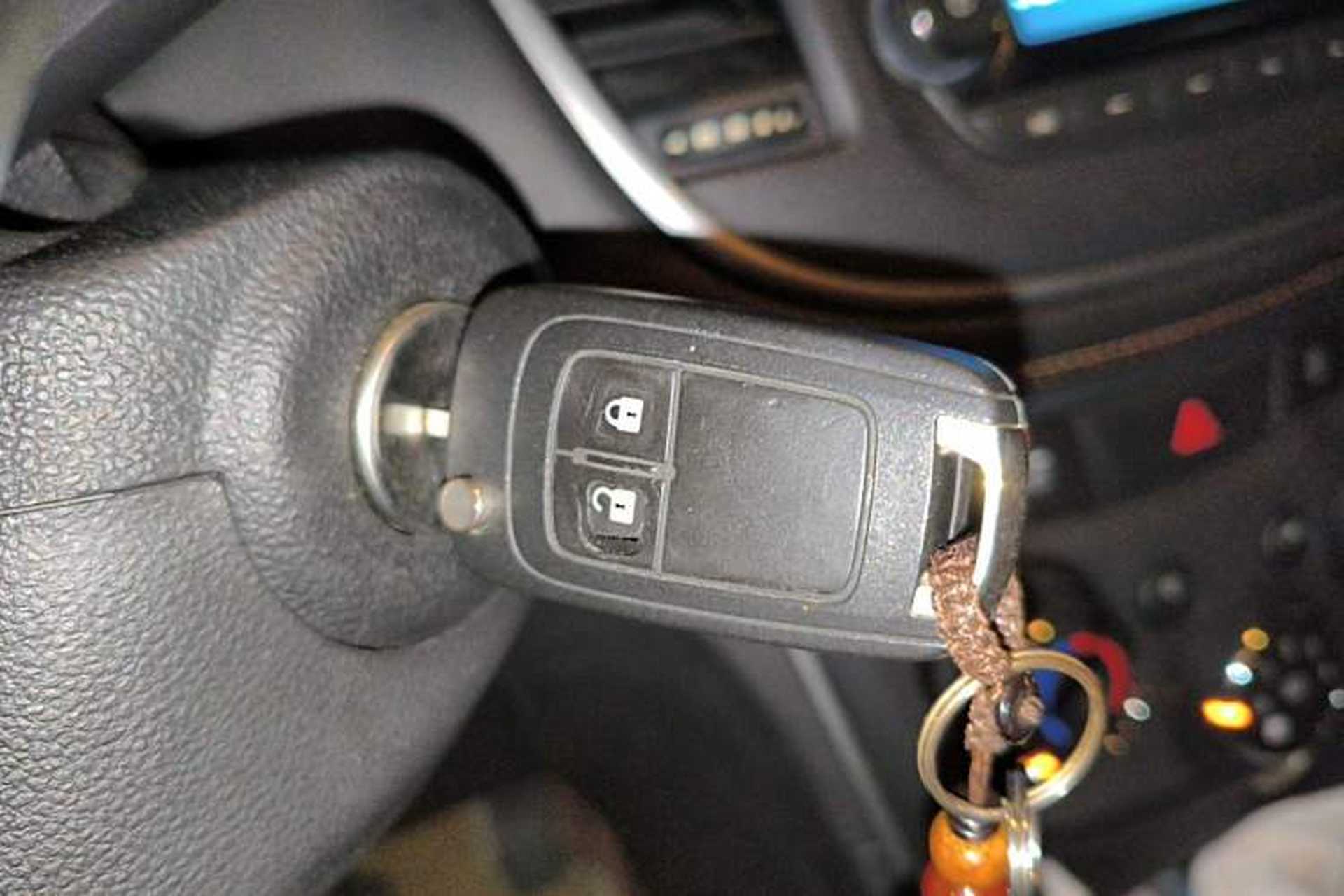 Used Chevrolet Trax 2018 330T Manual Transmission Two-Wheel Drive Comfort Version Vehicle Key