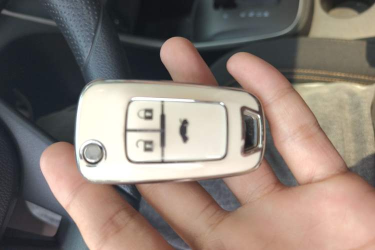 Used Chevrolet Trax 2018 330T Automatic Two-Wheel Drive Elite Model Vehicle Key