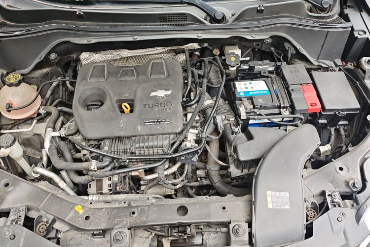 Used Chevrolet Trax 2019 325T Automatic Sport Edition China VI Standard Engine Bay