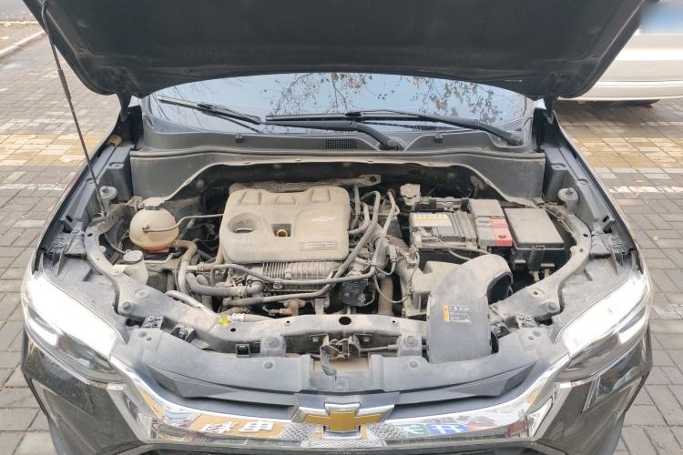 Used Chevrolet Trax 2019 325T Automatic Sport Edition China VI Standard Engine Bay