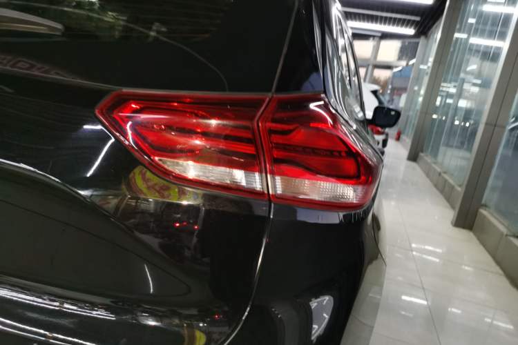 Used Chevrolet Trax 2019 325T Automatic Sport Edition China VI Standard Exterior 6