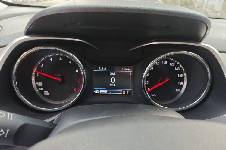 Used Chevrolet Trax 2019 Redline 325T Automatic Fun Edition China VI Standard Instrument Cluster