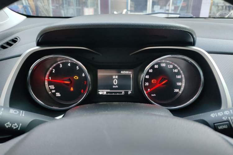 Used Chevrolet Trax 2019 325T Automatic Sport Edition China VI Standard Instrument Cluster