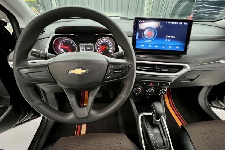 Used Chevrolet Trax 2019 325T Automatic Sport Edition China VI Standard Interior 2