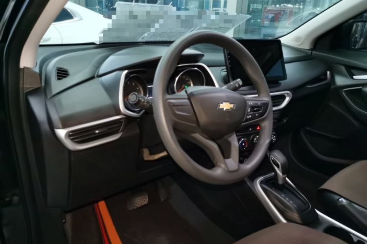 Used Chevrolet Trax 2019 325T Automatic Sport Edition China VI Standard Interior 2