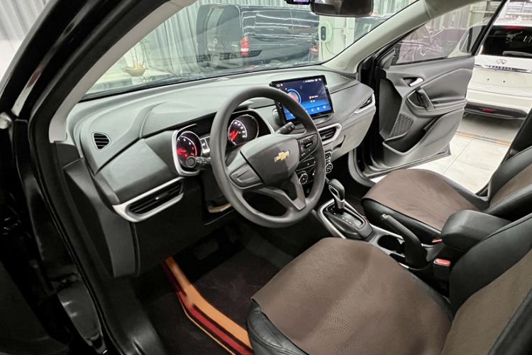Used Chevrolet Trax 2019 325T Automatic Sport Edition China VI Standard Interior 4