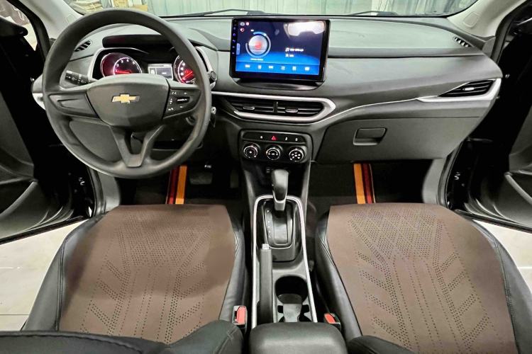 Used Chevrolet Trax 2019 325T Automatic Sport Edition China VI Standard Interior 5