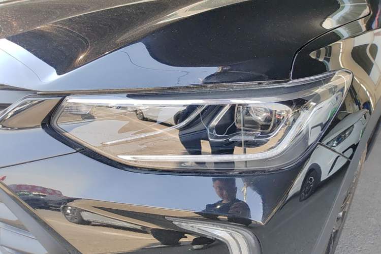 Used Chevrolet Trax 2019 Redline 325T Automatic Fun Edition China VI Standard Left Front Headlight