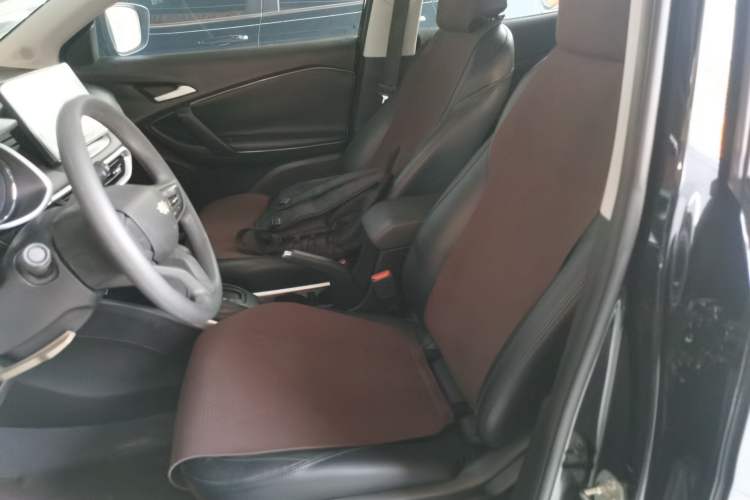 Used Chevrolet Trax 2019 325T Automatic Sport Edition China VI Standard Left Front Seat