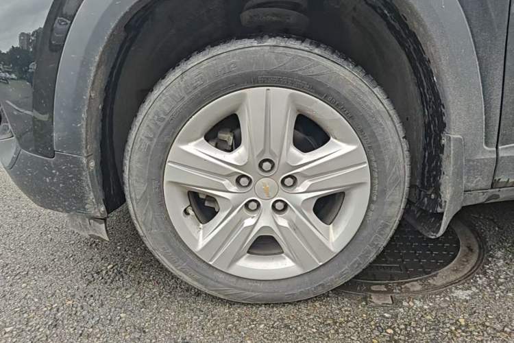 Used Chevrolet Trax 2019 325T Automatic Sport Edition China VI Standard Left Front Wheel Hub