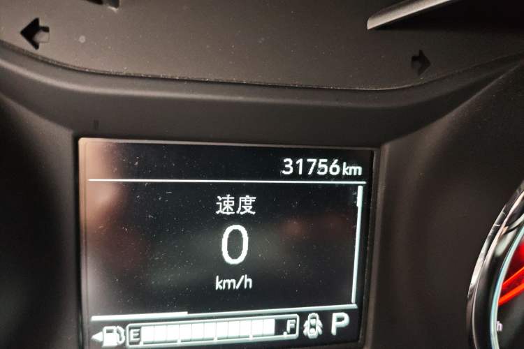 Used Chevrolet Trax 2019 325T Automatic Sport Edition China VI Standard Odometer Close Up