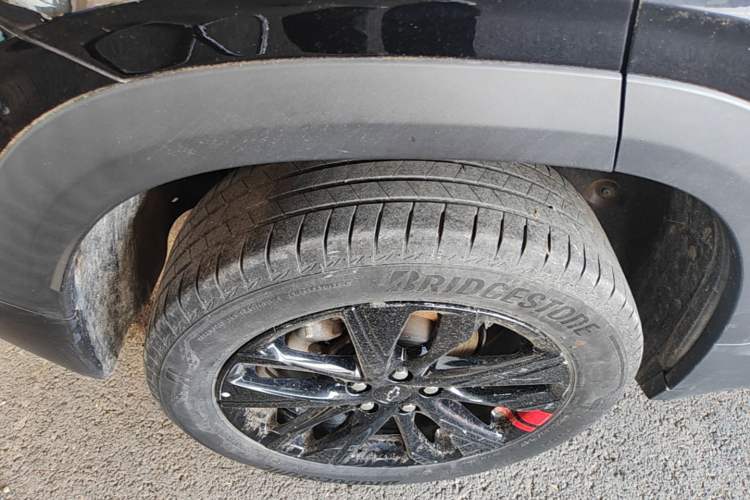 Used Chevrolet Trax 2019 Redline 325T Automatic Fun Edition China VI Standard Right Rear Wheel Hub