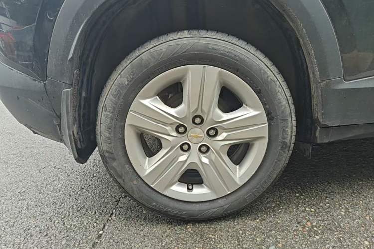 Used Chevrolet Trax 2019 325T Automatic Sport Edition China VI Standard Right Rear Wheel Hub