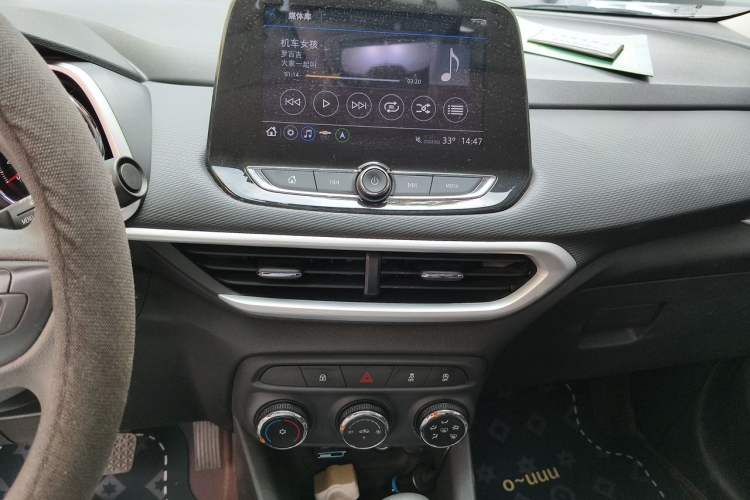 Used Chevrolet Trax 2019 Redline 335T CVT Trendy Version China VI Standard Audio And AC Panel