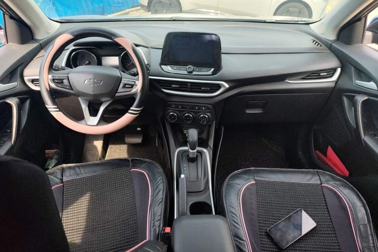 Used Chevrolet Trax 2019 Redline 335T CVT Top-Tier Model China VI Standard Center Console