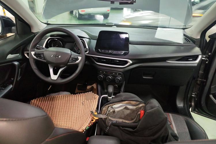 Used Chevrolet Trax 2019 Redline 335T CVT Top-Tier Model China VI Standard Center Console