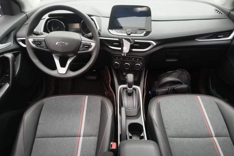 Used Chevrolet Trax 2019 Redline 335T CVT Top-Tier Model China VI Standard Center Console