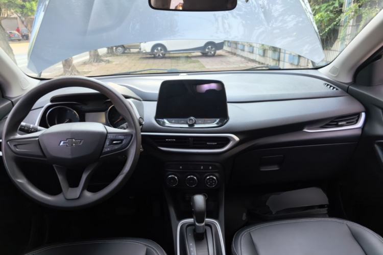 Used Chevrolet Trax 2019 Redline 335T CVT Trendy Version China VI Standard Center Console