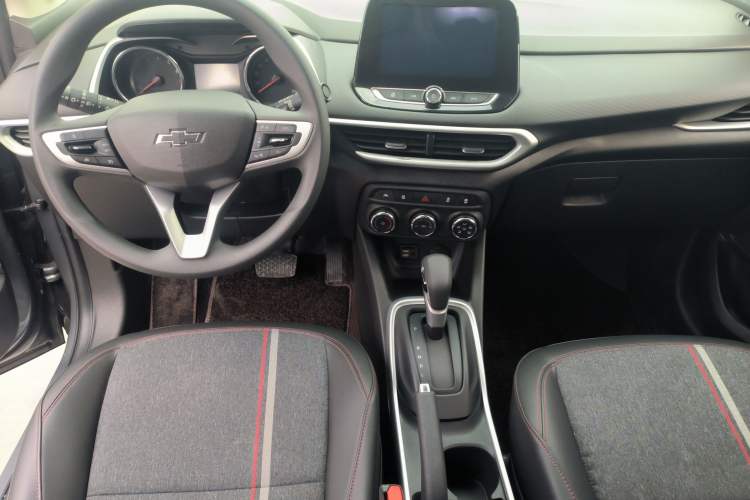 Used Chevrolet Trax 2019 Redline 335T CVT Top-Tier Model China VI Standard Center Console