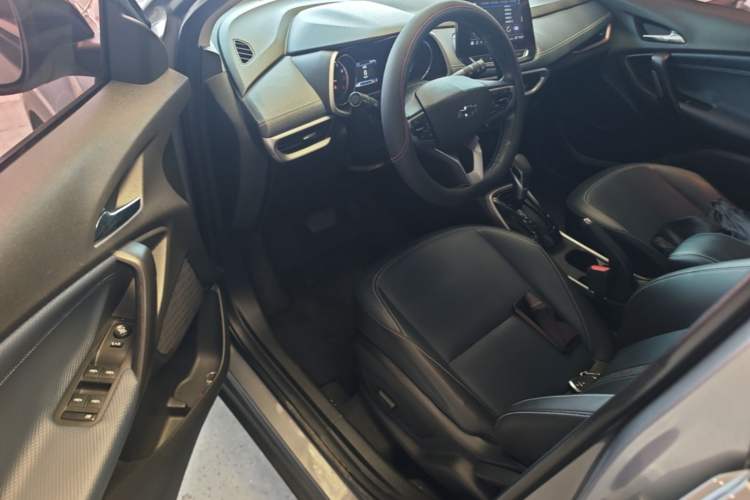 Used Chevrolet Trax 2019 Redline 335T CVT Luxury Edition China VI Standard Driver Seat